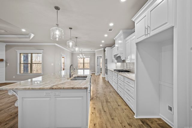 524 Valley Oak Drive, Sherwood, AR 72120