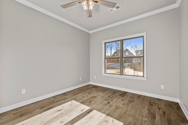 524 Valley Oak Drive, Sherwood, AR 72120