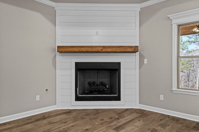 524 Valley Oak Drive, Sherwood, AR 72120