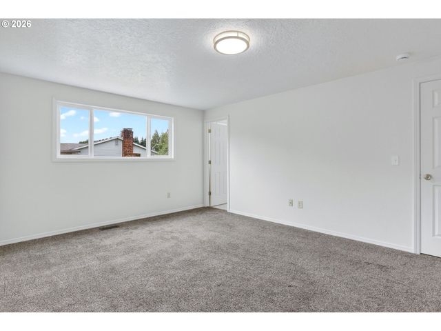 1207 Se 217TH Ave, Gresham, OR 97030