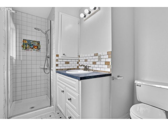 1207 Se 217TH Ave, Gresham, OR 97030