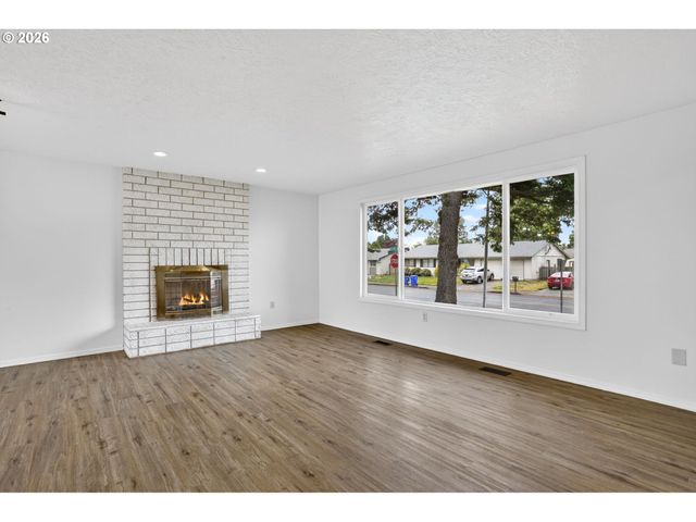 1207 Se 217TH Ave, Gresham, OR 97030