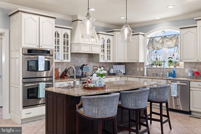 231 KRATZERVILLE RD, Winfield, PA 17889