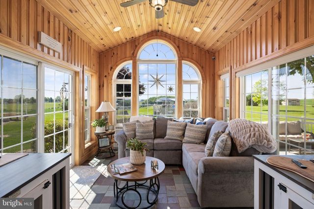 231 KRATZERVILLE RD, Winfield, PA 17889