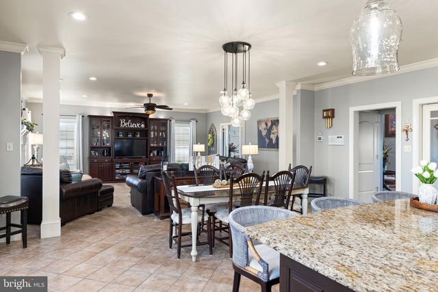 231 KRATZERVILLE RD, Winfield, PA 17889