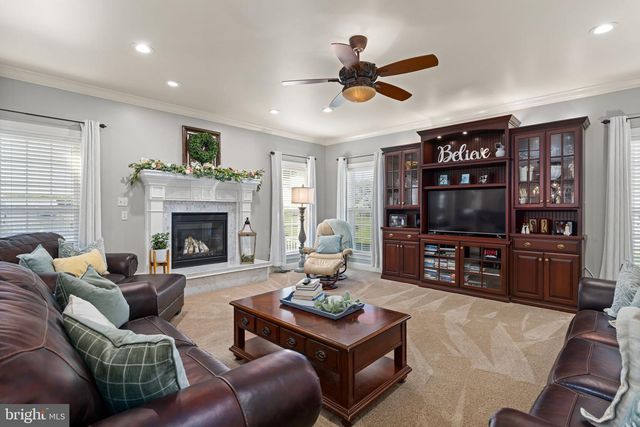 231 KRATZERVILLE RD, Winfield, PA 17889