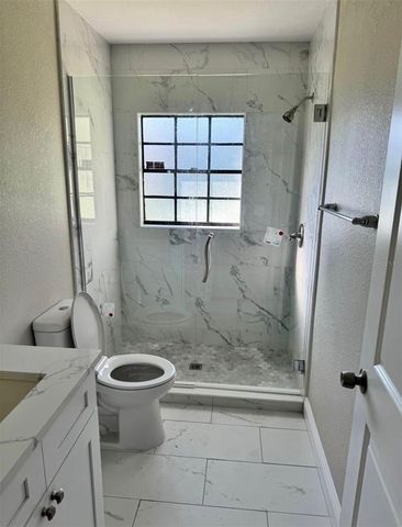 6809 N GUNLOCK AVENUE, Tampa, FL 33614