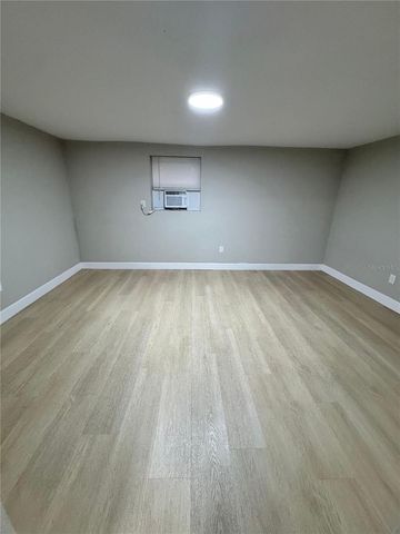 6809 N GUNLOCK AVENUE, Tampa, FL 33614