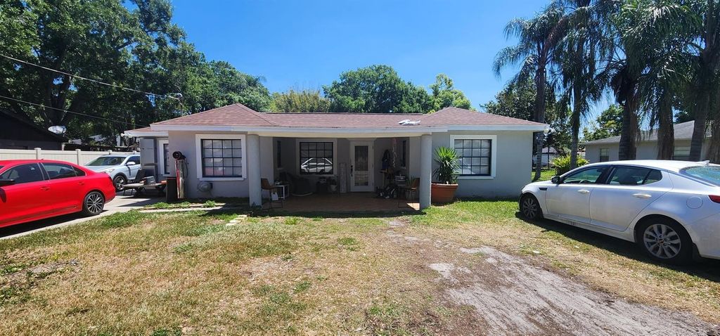 6809 N GUNLOCK AVENUE, Tampa, FL 33614