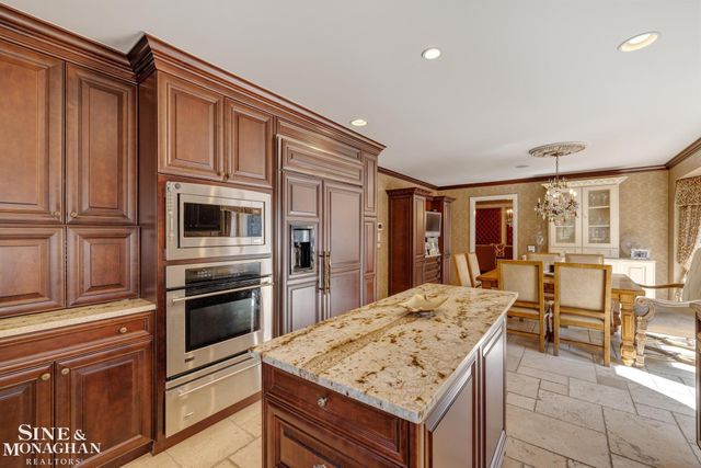 37500 Alpinia Lane, Clinton Township, MI 48036