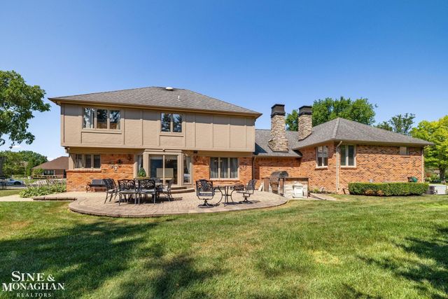 37500 Alpinia Lane, Clinton Township, MI 48036
