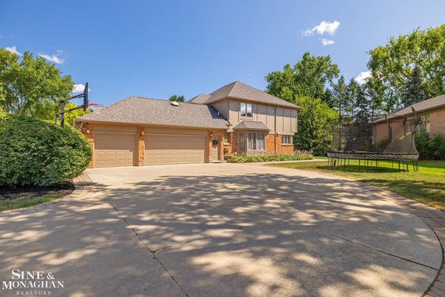 37500 Alpinia Lane, Clinton Township, MI 48036