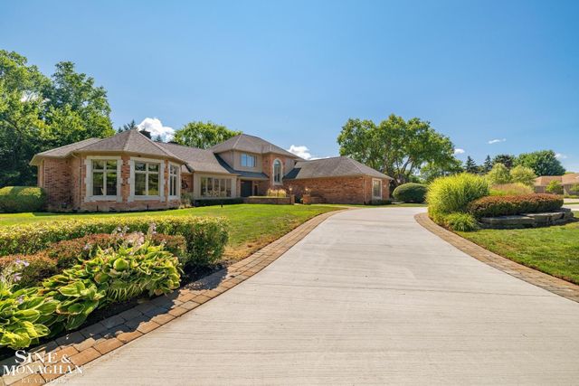 37500 Alpinia Lane, Clinton Township, MI 48036