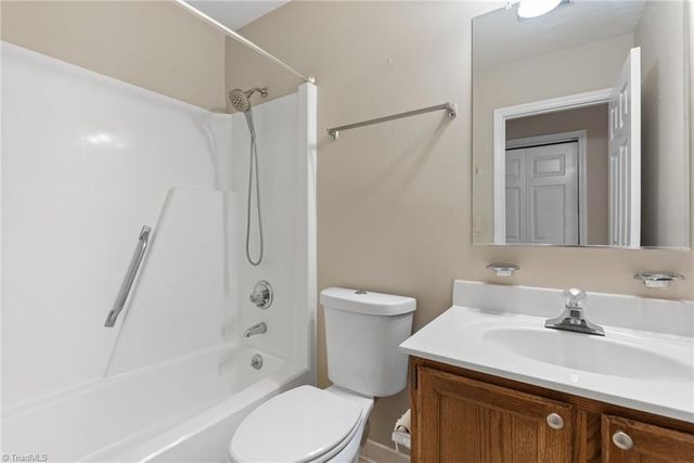 6 Brighton Place, Greensboro, NC 27410