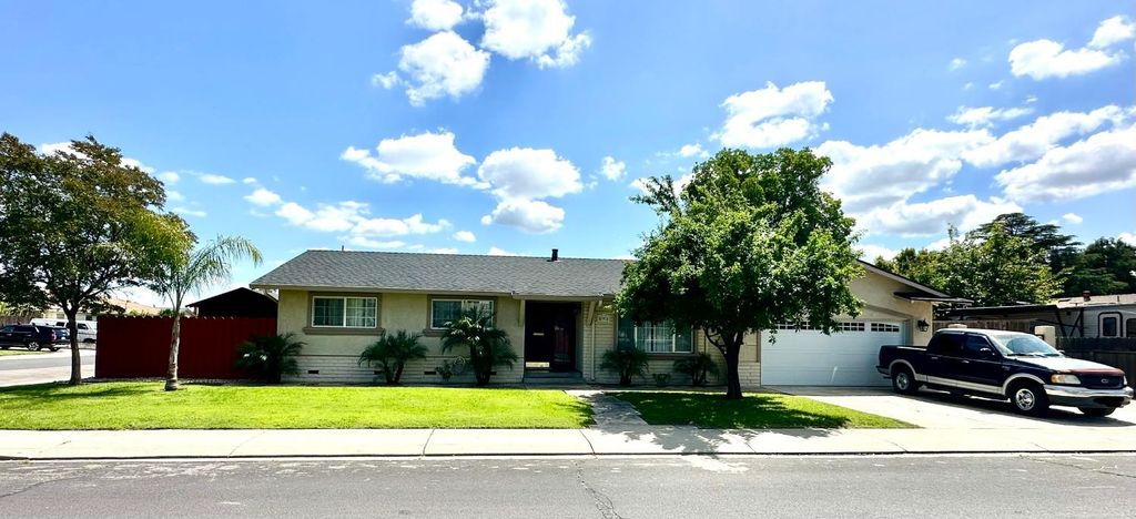 594 Parkwood Dr, Manteca, CA 95336