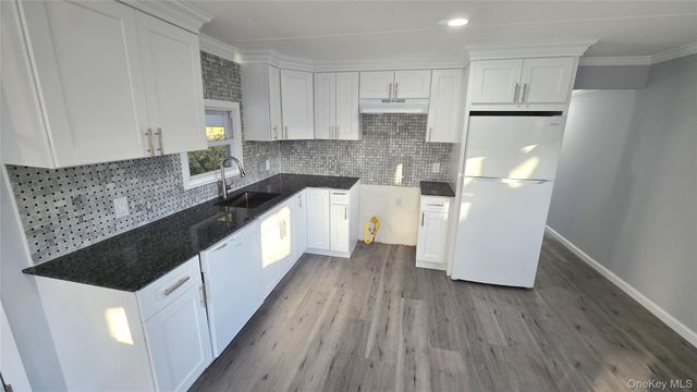 13 Buttercup Drive, Bohemia, NY 11716