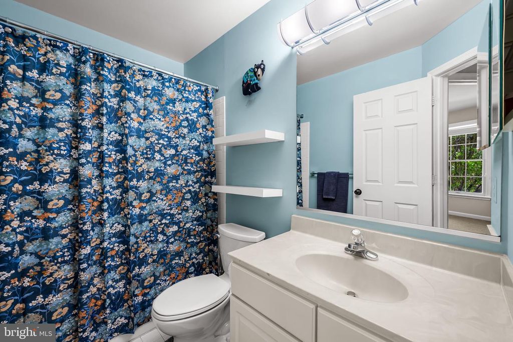 Image 17 of property listing at 940 HIDDEN MOSS DR, Cockeysville, MD 21030