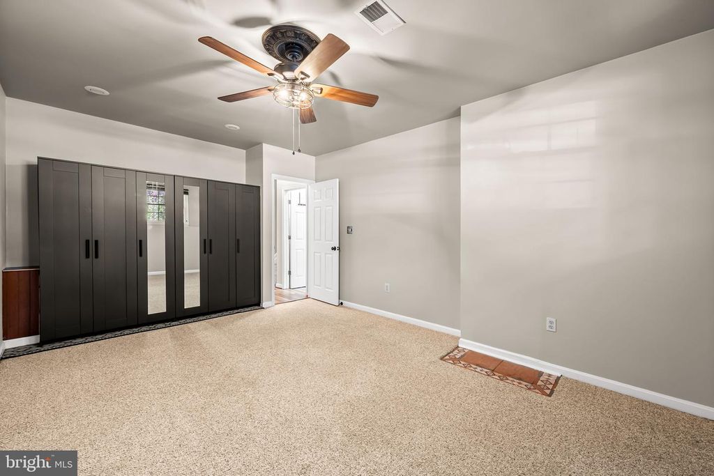 Image 23 of property listing at 940 HIDDEN MOSS DR, Cockeysville, MD 21030