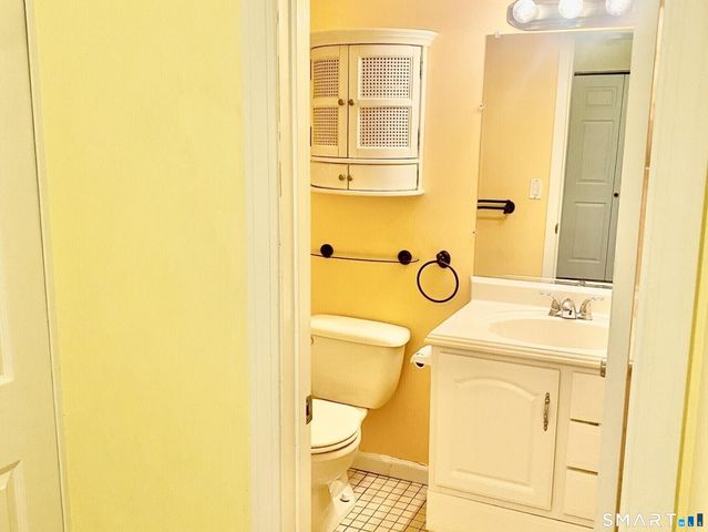 4 Heather Ridge, Shelton, CT 06484