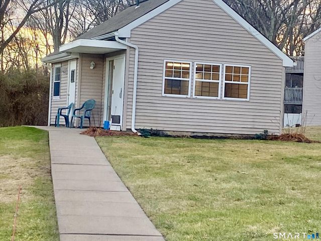 4 Heather Ridge, Shelton, CT 06484