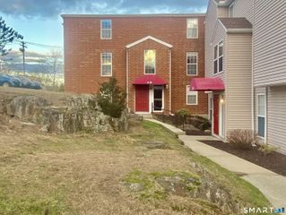 4 Heather Ridge, Shelton, CT 06484