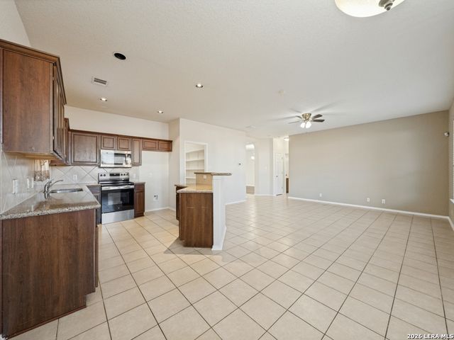 9819 DISCOVERY DR, Converse, TX 78109