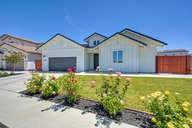 8229 Poppy Ridge Cir, Elk Grove, CA 95757