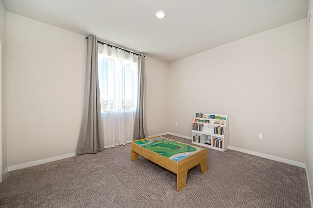 8229 Poppy Ridge Cir, Elk Grove, CA 95757