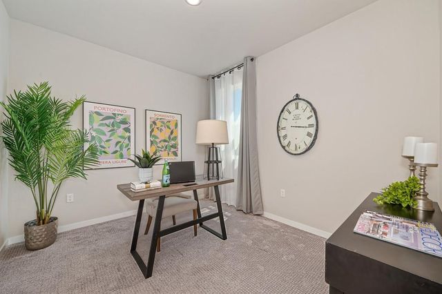 8229 Poppy Ridge Cir, Elk Grove, CA 95757
