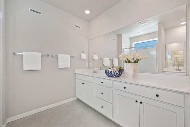 8229 Poppy Ridge Cir, Elk Grove, CA 95757