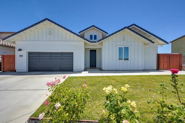 8229 Poppy Ridge Cir, Elk Grove, CA 95757