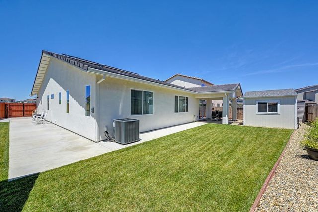 8229 Poppy Ridge Cir, Elk Grove, CA 95757