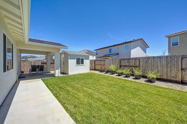 8229 Poppy Ridge Cir, Elk Grove, CA 95757