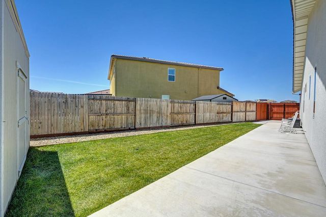 8229 Poppy Ridge Cir, Elk Grove, CA 95757