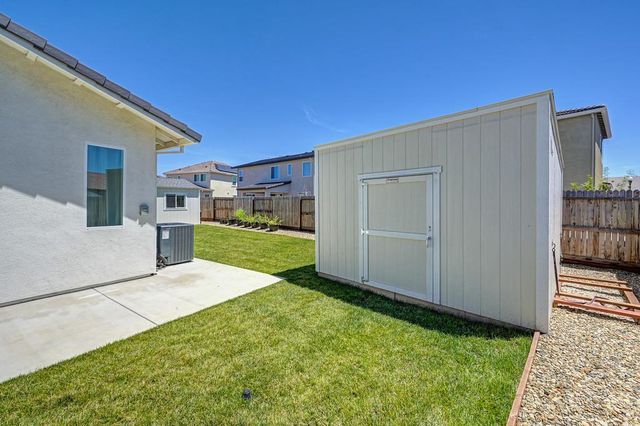 8229 Poppy Ridge Cir, Elk Grove, CA 95757