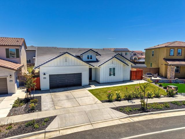 8229 Poppy Ridge Cir, Elk Grove, CA 95757