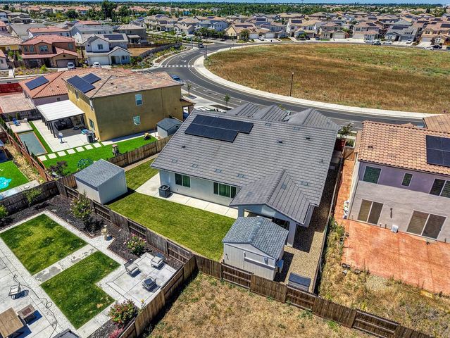 8229 Poppy Ridge Cir, Elk Grove, CA 95757