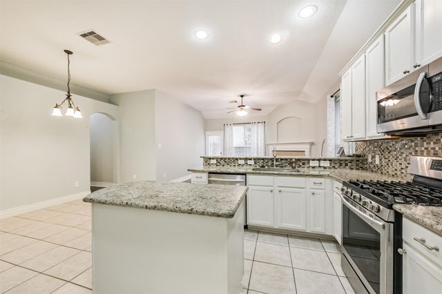 1065 Brigid Court, Dickinson, TX 77539