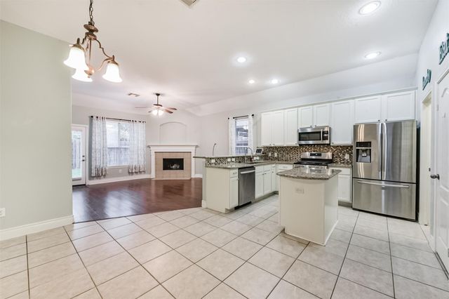 1065 Brigid Court, Dickinson, TX 77539