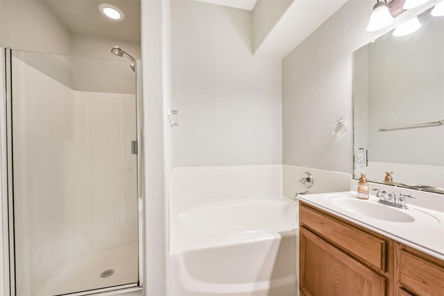 1065 Brigid Court, Dickinson, TX 77539