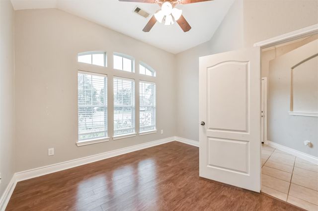 1065 Brigid Court, Dickinson, TX 77539