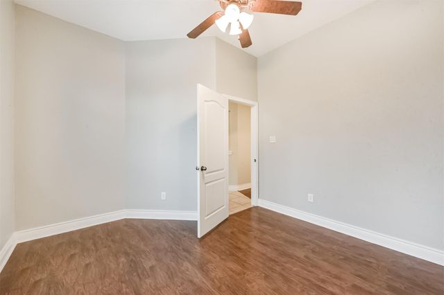 1065 Brigid Court, Dickinson, TX 77539