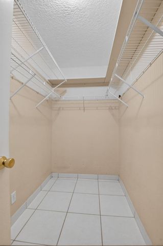 2091 SW 13th Terrace SW, Boynton Beach, FL 33426
