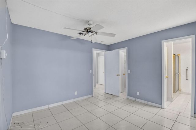 2091 SW 13th Terrace SW, Boynton Beach, FL 33426