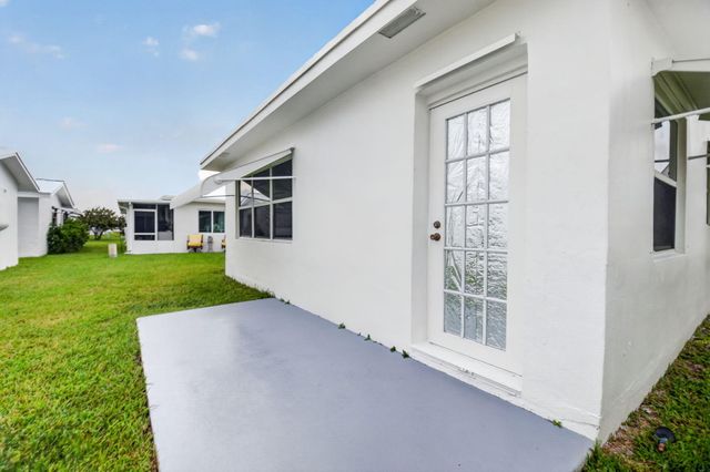 2091 SW 13th Terrace SW, Boynton Beach, FL 33426