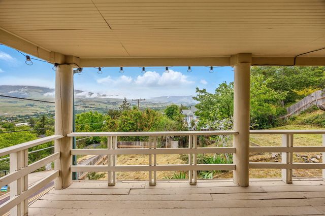 300 Wimer Street, Ashland, OR 97520