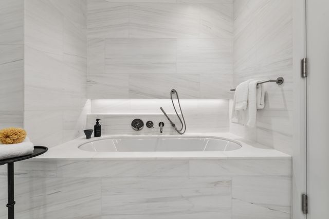 682 Atlantic Avenue 3702, Boston, MA 02110