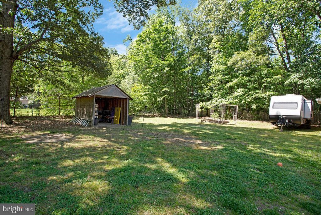 Image 35 of property listing at 6600 ASHLAND RD, La Plata, MD 20646