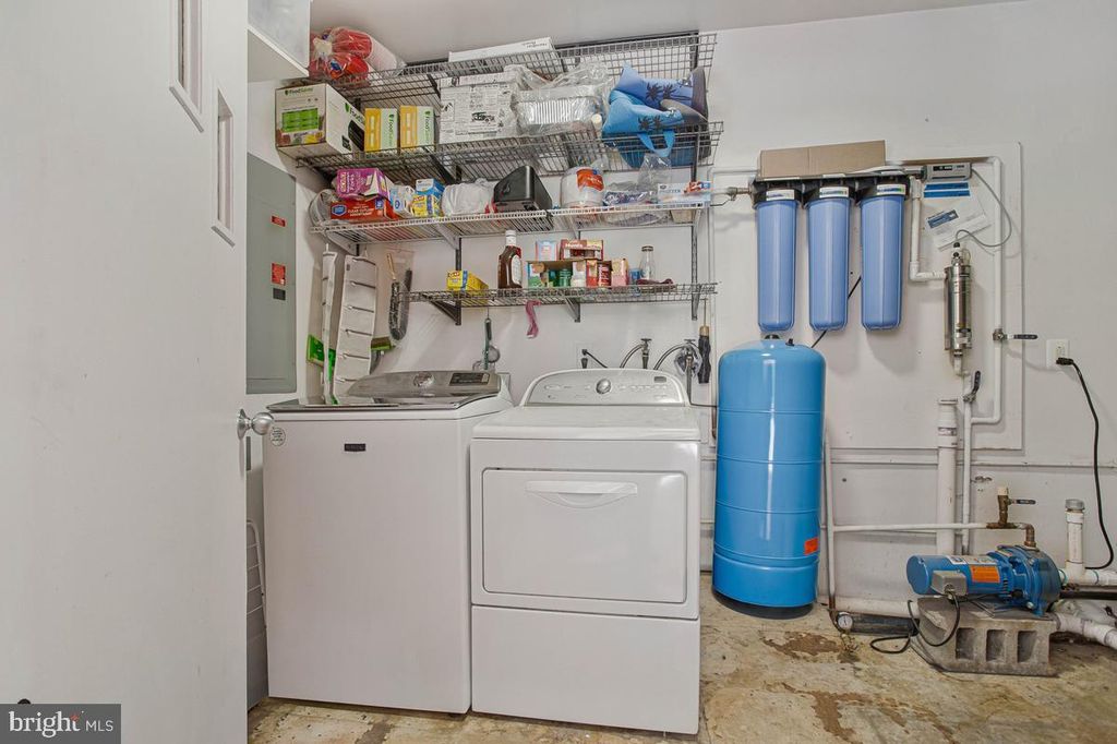 Image 37 of property listing at 6600 ASHLAND RD, La Plata, MD 20646