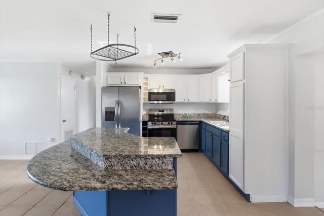 3217 NE 14TH AVENUE, Ocala, FL 34479